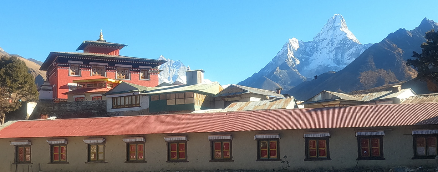 Everest and Amadablam from Everest Region
